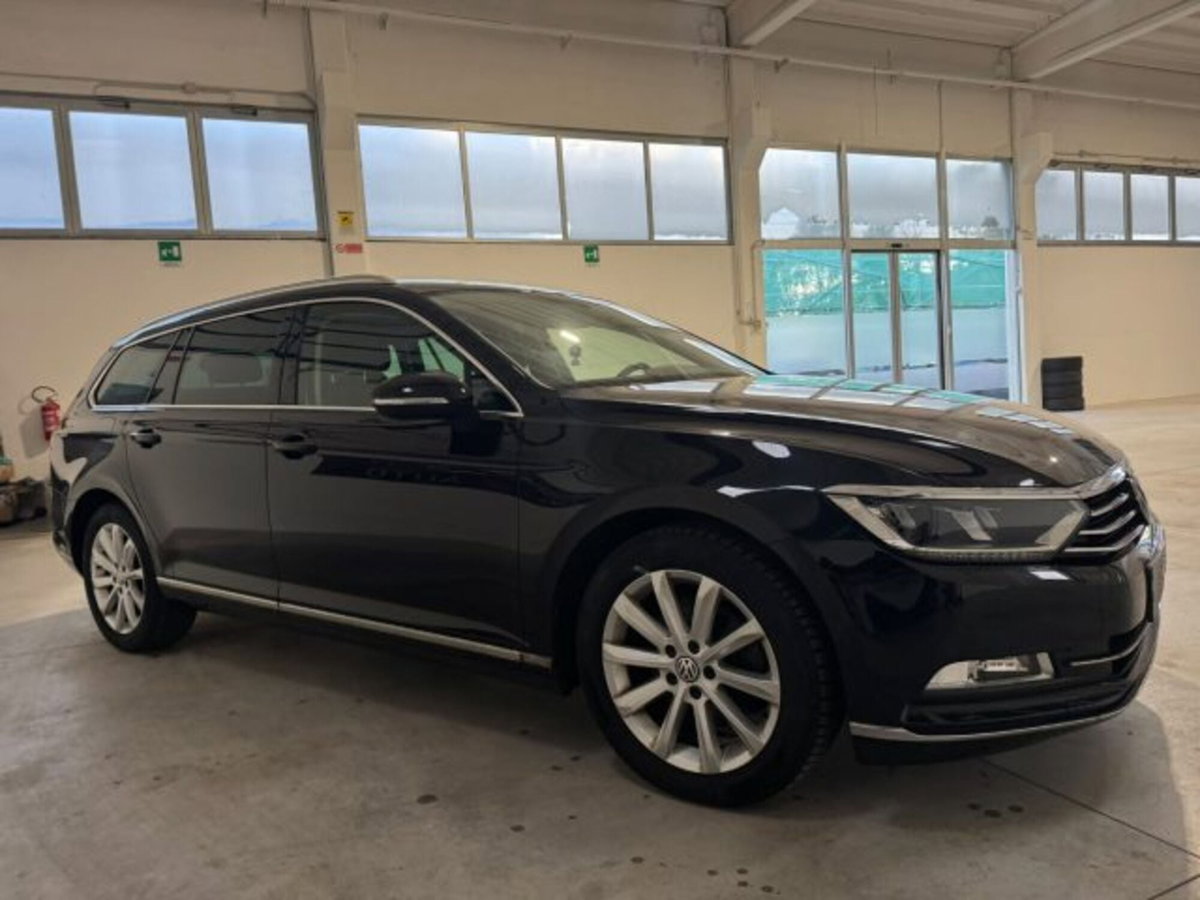 Volkswagen Passat Variant 2.0 TDI DSG Executive BlueMotion Tech. (9)