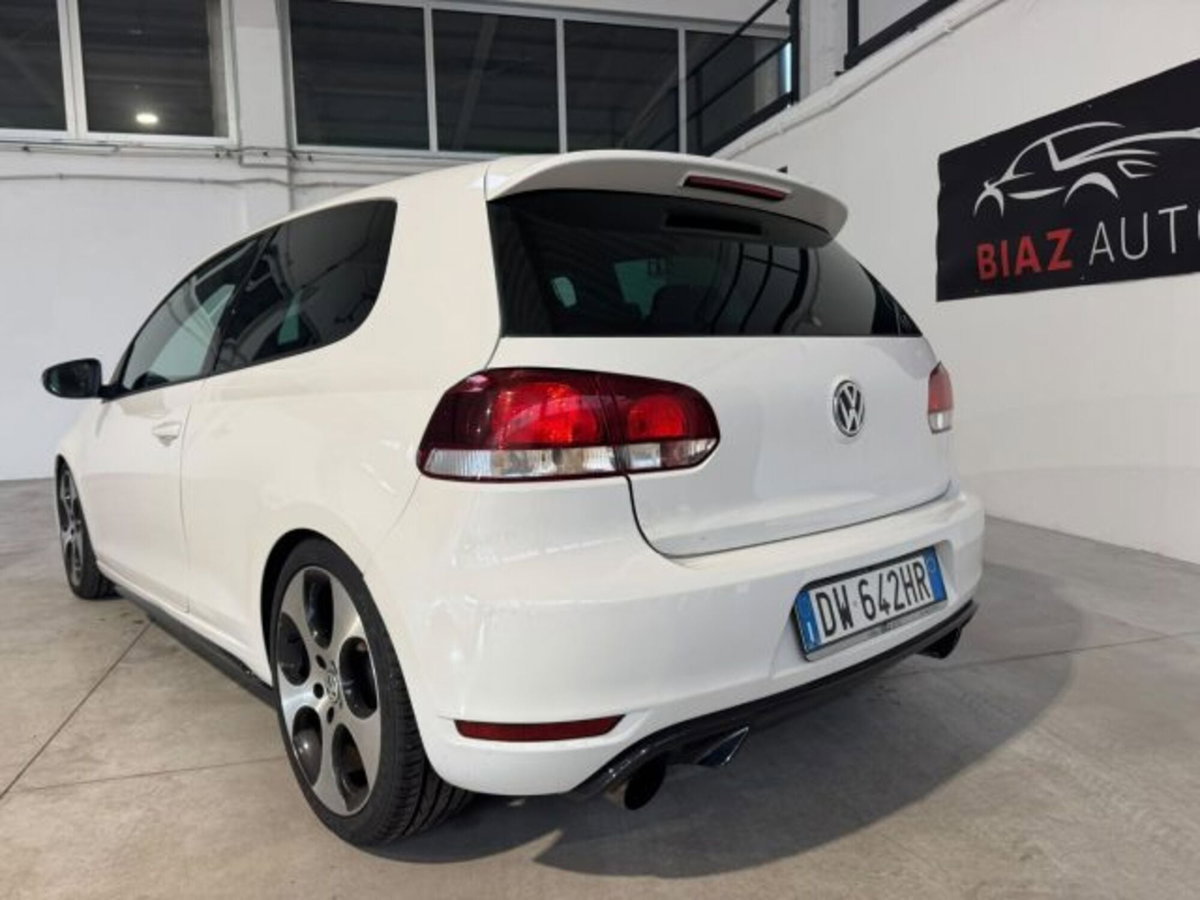 Volkswagen Golf 2.0 TSI 3p. GTI (3)