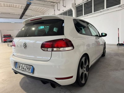 Volkswagen Golf 2.0 TSI 3p. GTI (4)