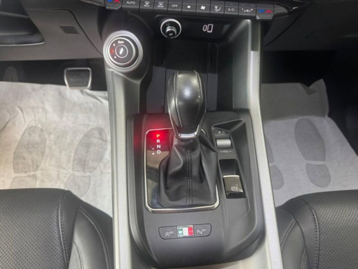 Alfa Romeo Tonale 1.6 Veloce 130cv tct6 (15)