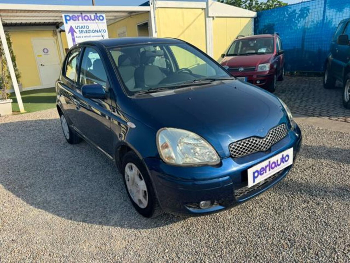 Toyota Yaris 16V cat 5 porte Sol (2)