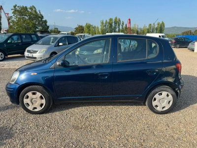 Toyota Yaris 16V cat 5 porte Sol (4)