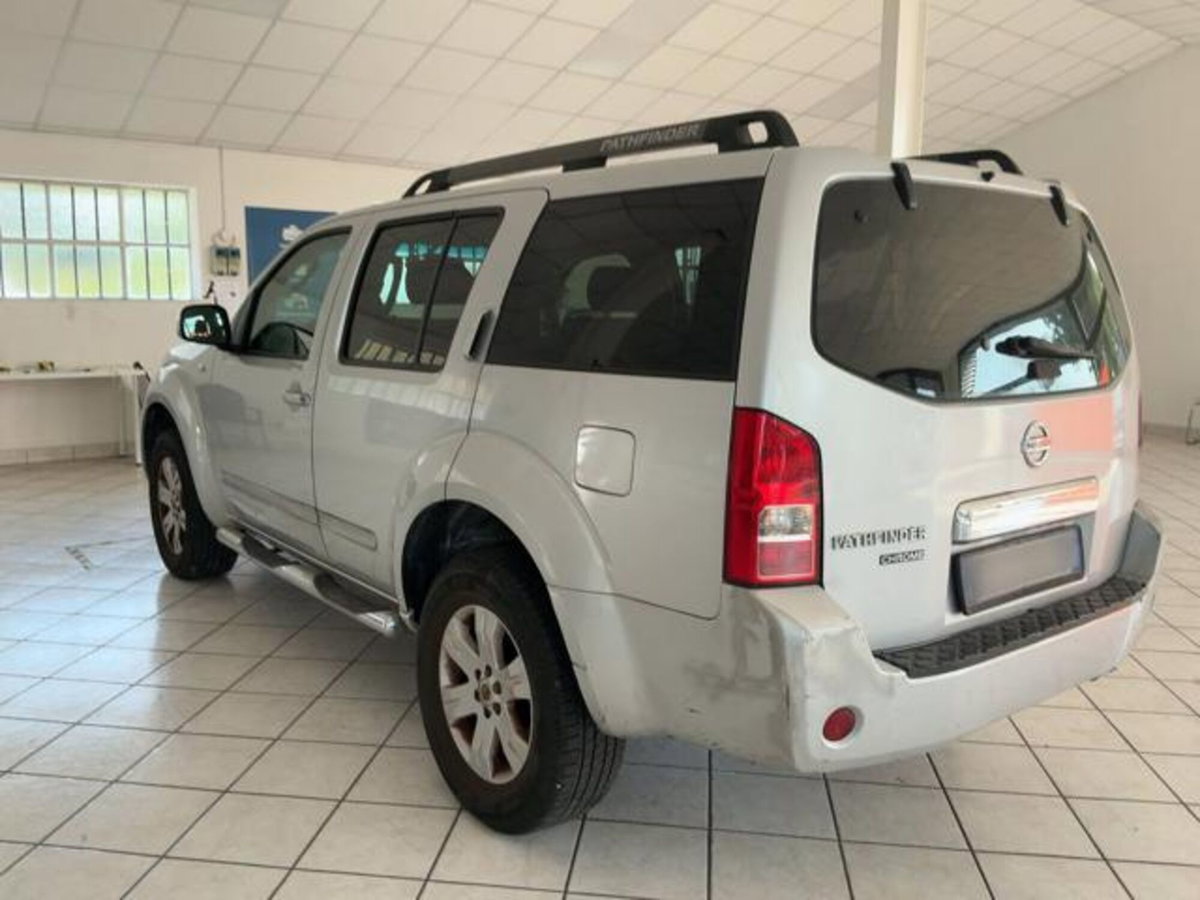 Nissan Pathfinder dCi LE (10)