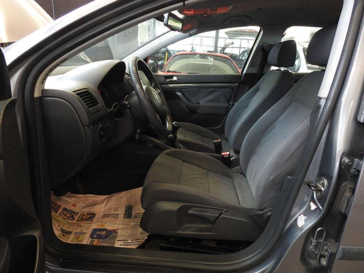 Volkswagen Golf 1.9 TDI 5p. Trendline (16)