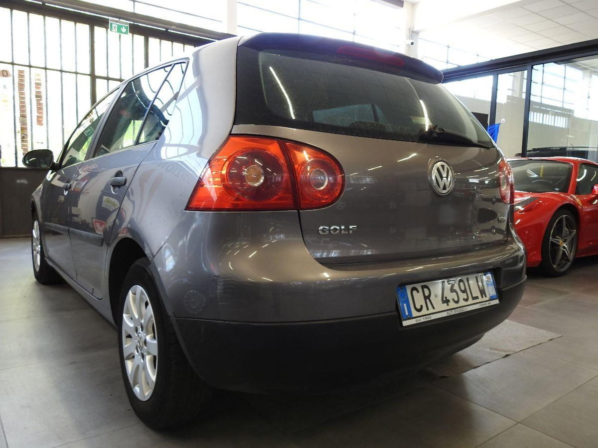 Volkswagen Golf 1.9 TDI 5p. Trendline (2)