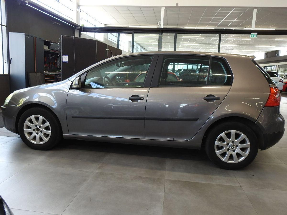 Volkswagen Golf 1.9 TDI 5p. Trendline (6)