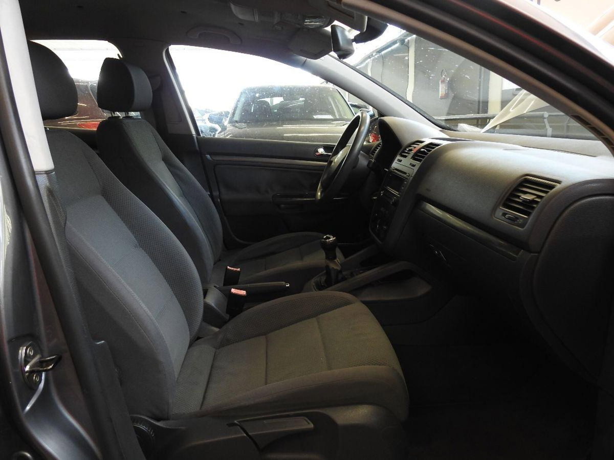 Volkswagen Golf 1.9 TDI 5p. Trendline (9)