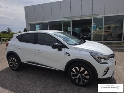 Renault Captur Mild Hybrid 140 CV Techno (2)