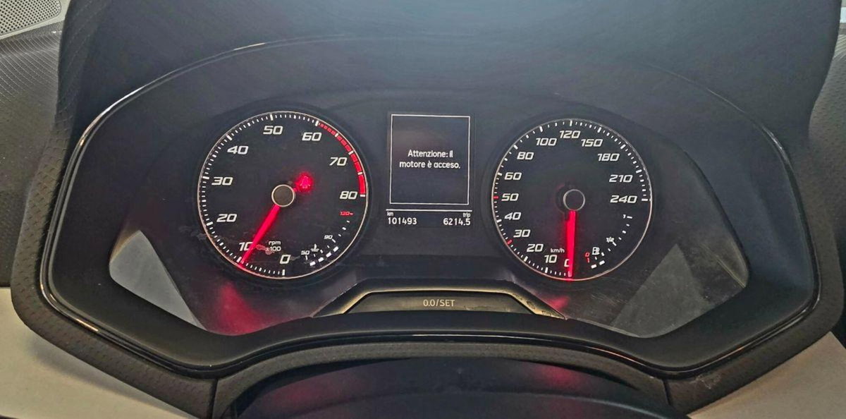 SEAT Arona 1.0 EcoTSI Reference (10)