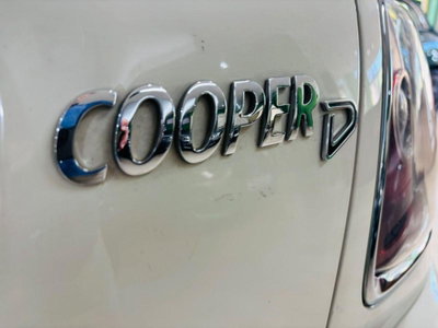MINI Mini 1.6 16V Cooper D (12)