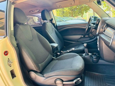 MINI Mini 1.6 16V Cooper D (16)