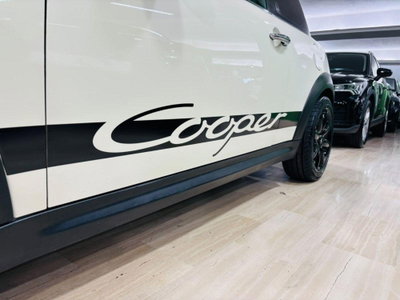 MINI Mini 1.6 16V Cooper D (9)