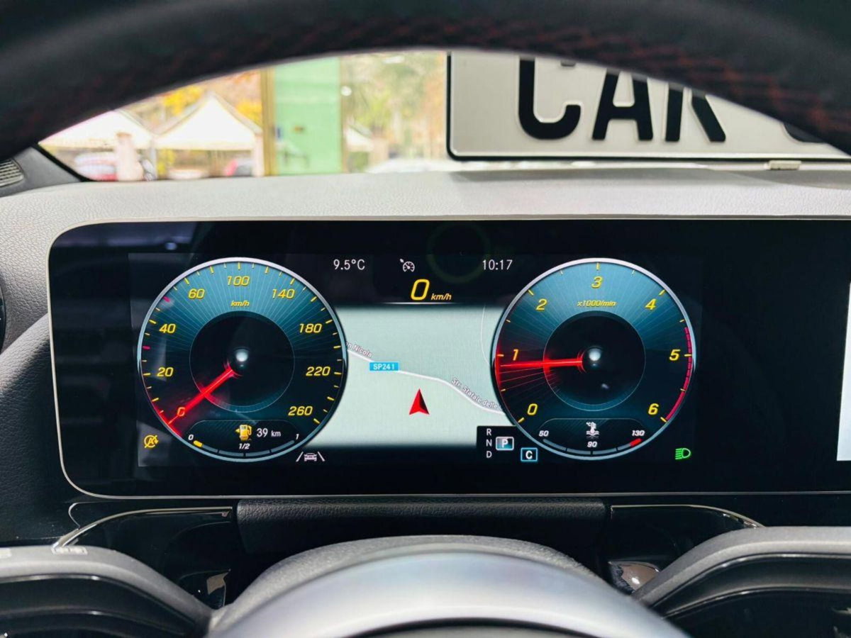 Mercedes-Benz Classe B 180 d Automatic Premium (14)