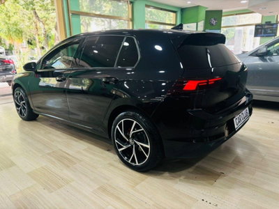 Volkswagen Golf 2.0 TDI 150 CV DSG 1st Edition Style (6)