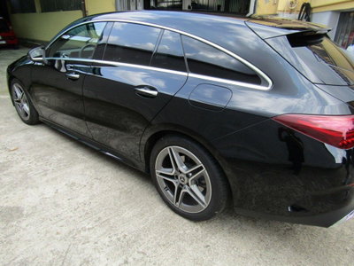 Mercedes-Benz CLA Shooting Brake 180 d Shooting Brake Premium (4)
