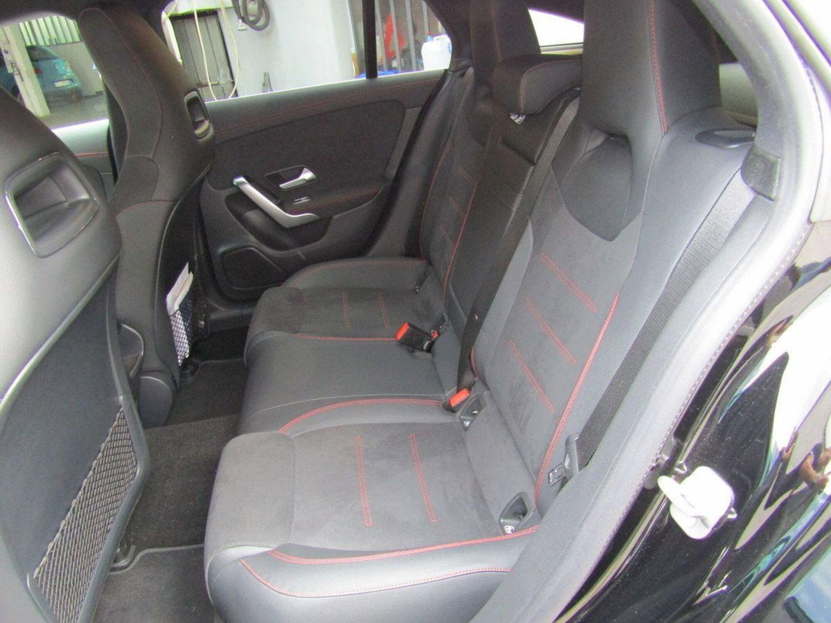 Mercedes-Benz CLA Shooting Brake 180 d Shooting Brake Premium (7)