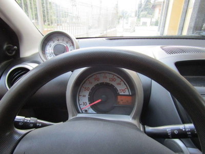Peugeot 107 68CV 5p. Sweet Years (12)
