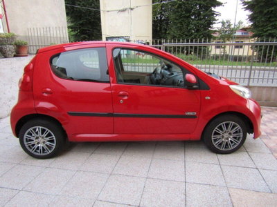 Peugeot 107 68CV 5p. Sweet Years (2)