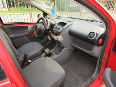 Peugeot 107 68CV 5p. Sweet Years (7)