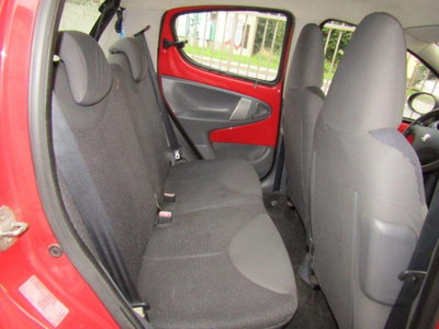 Peugeot 107 68CV 5p. Sweet Years (9)
