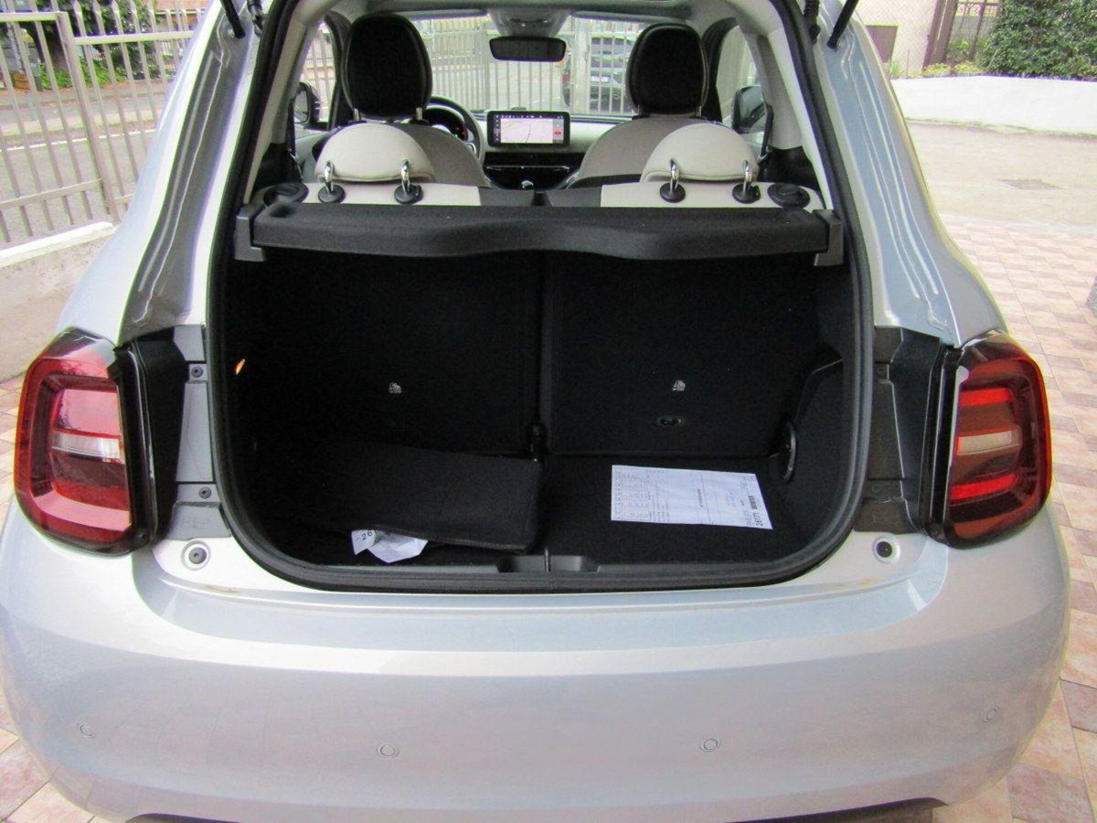 Fiat 500 1.0 hybrid La Prima (17)