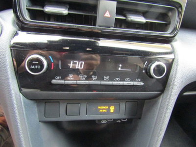 Toyota Yaris Cross Trend fwd 130cv e-cvt (12)