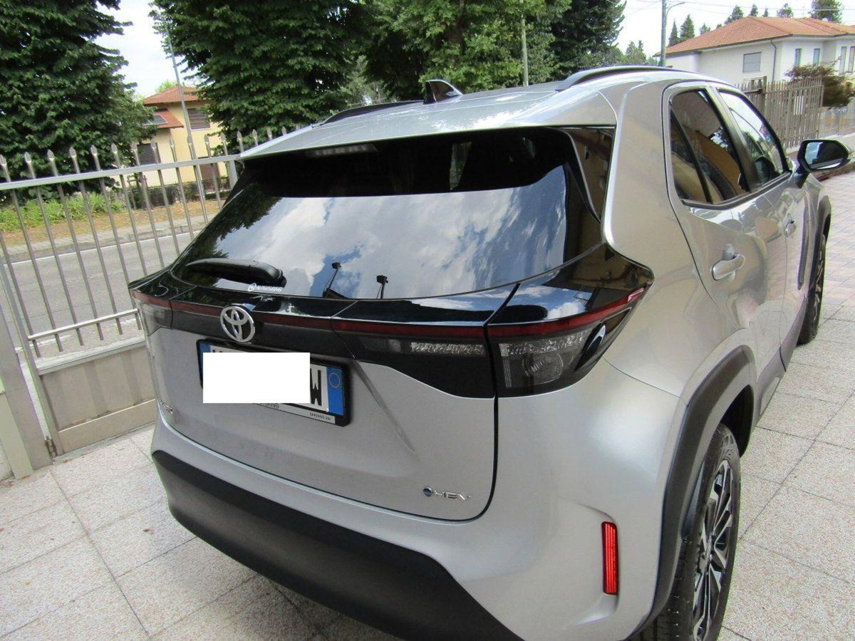 Toyota Yaris Cross Trend fwd 130cv e-cvt (4)
