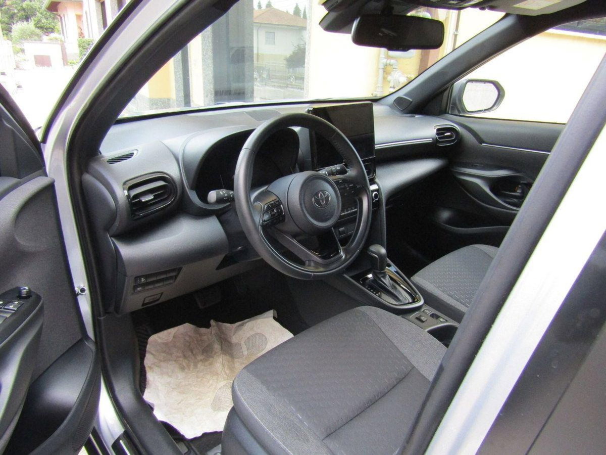 Toyota Yaris Cross Trend fwd 130cv e-cvt (9)