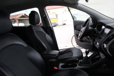 Hyundai ix35 1.7 CRDi 2WD Comfort (19)