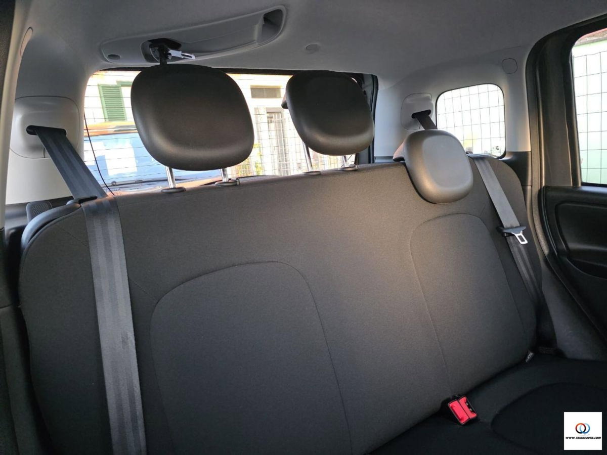 Fiat Panda 1.0 FireFly S&S Hybrid City Cross (14)