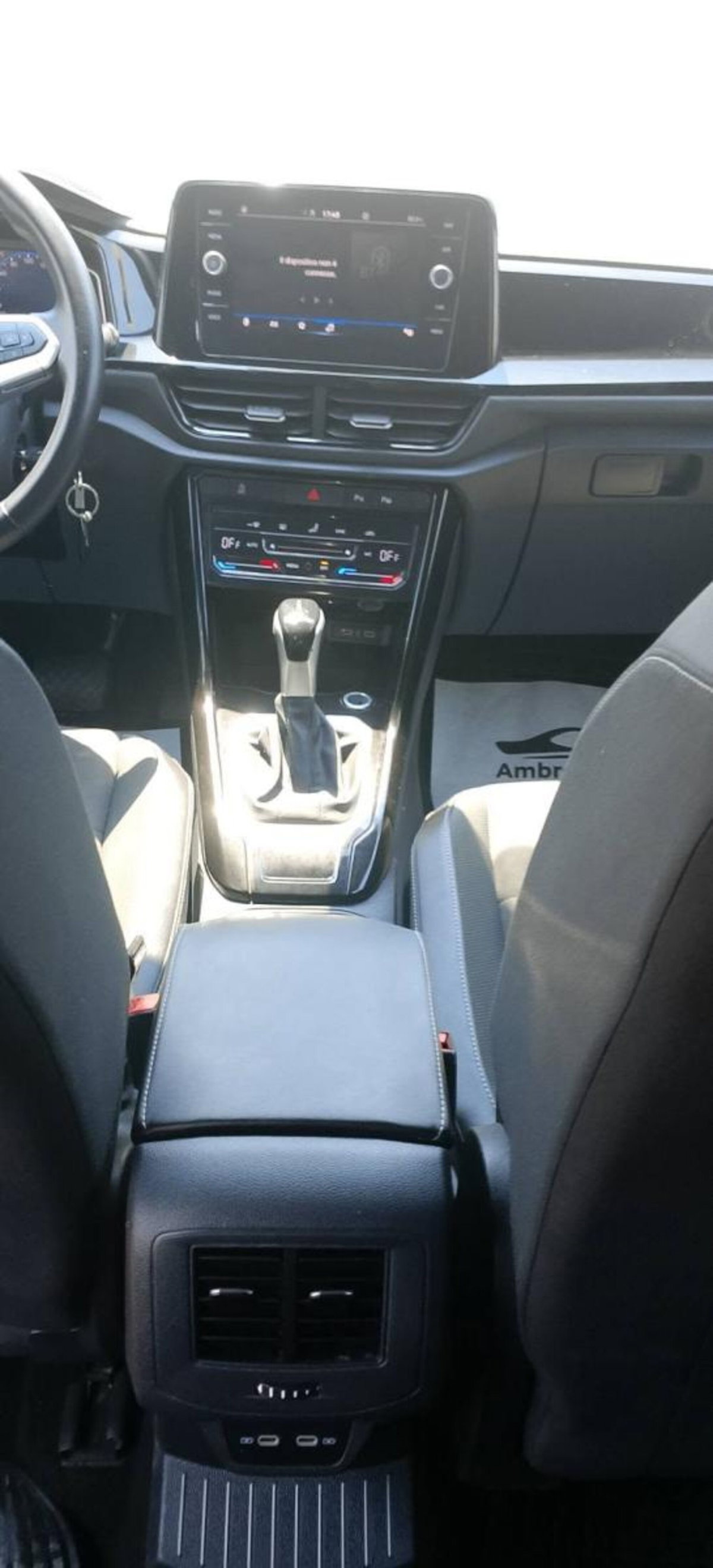 Volkswagen T-Roc 2.0 tdi R-Line 4motion 150cv dsg (17)