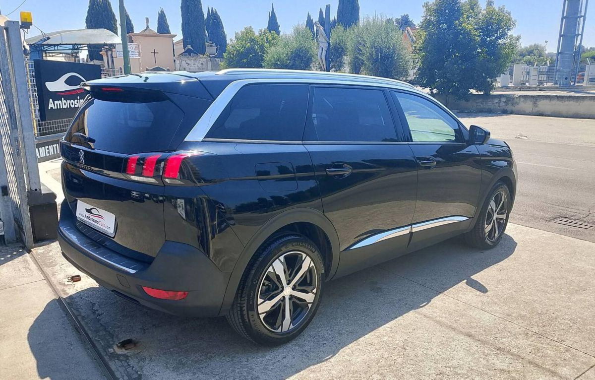 Peugeot 5008 BlueHDi 130 S&S EAT8 GT Line (3)