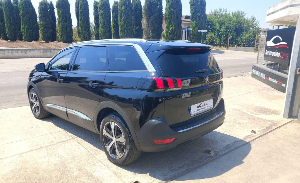 Peugeot 5008 BlueHDi 130 S&S EAT8 GT Line (4)