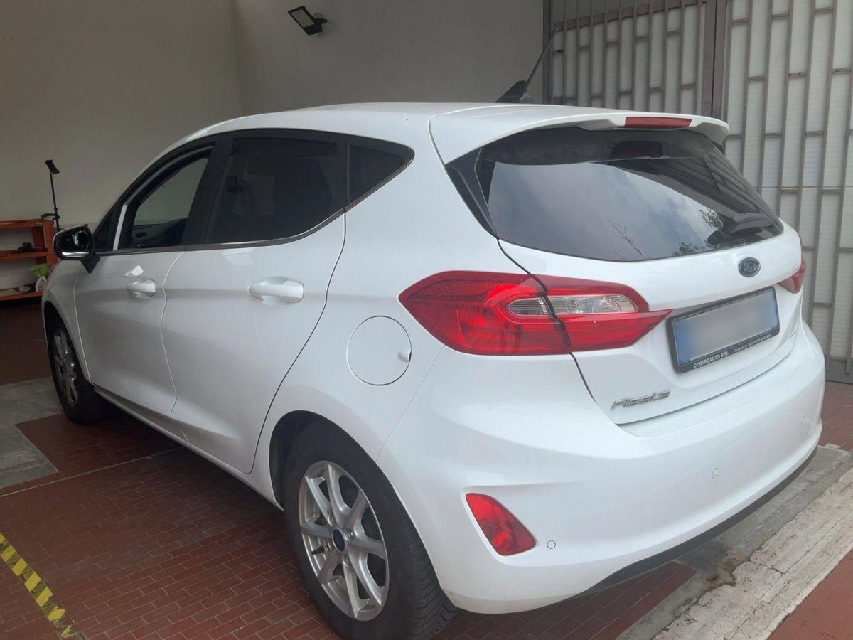 Ford Fiesta 1.1 75 CV GPL 5 porte Titanium (11)