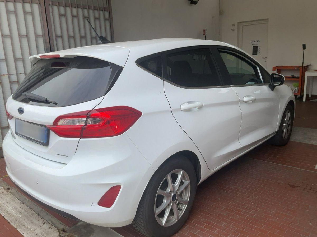Ford Fiesta 1.1 75 CV GPL 5 porte Titanium (3)