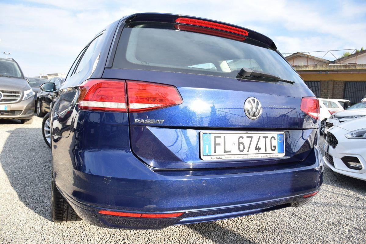Volkswagen Passat Variant 2.0 TDI Highline BlueMotion Technology (19)