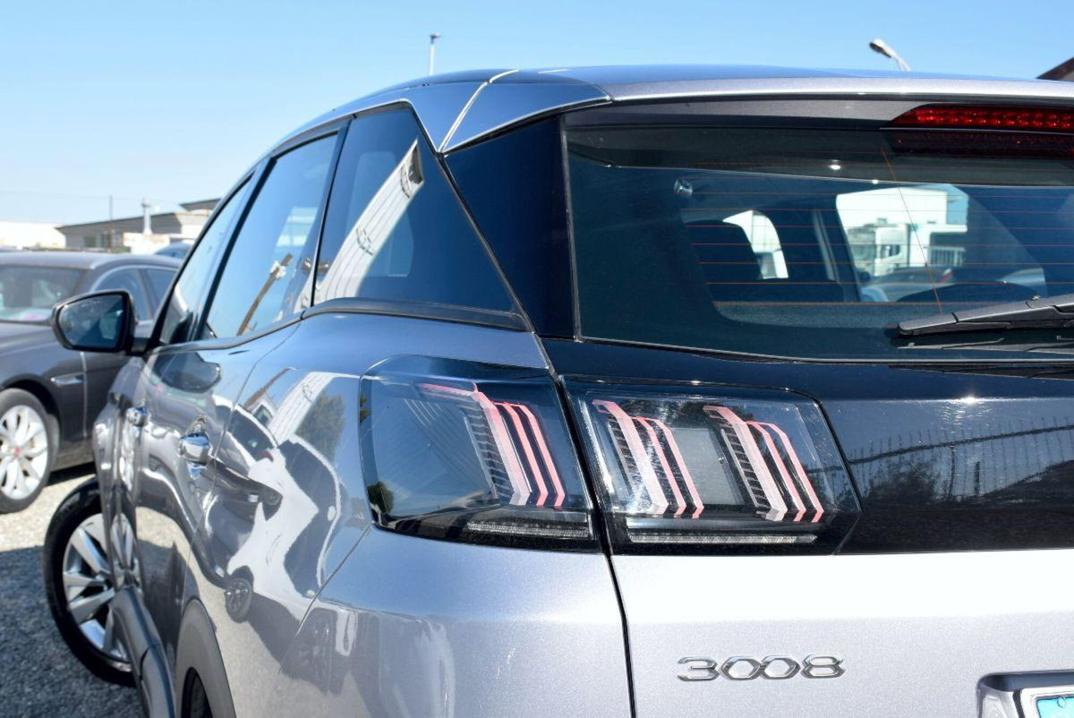 Peugeot 3008 BlueHDi 130 S&S EAT8 Active Business (16)