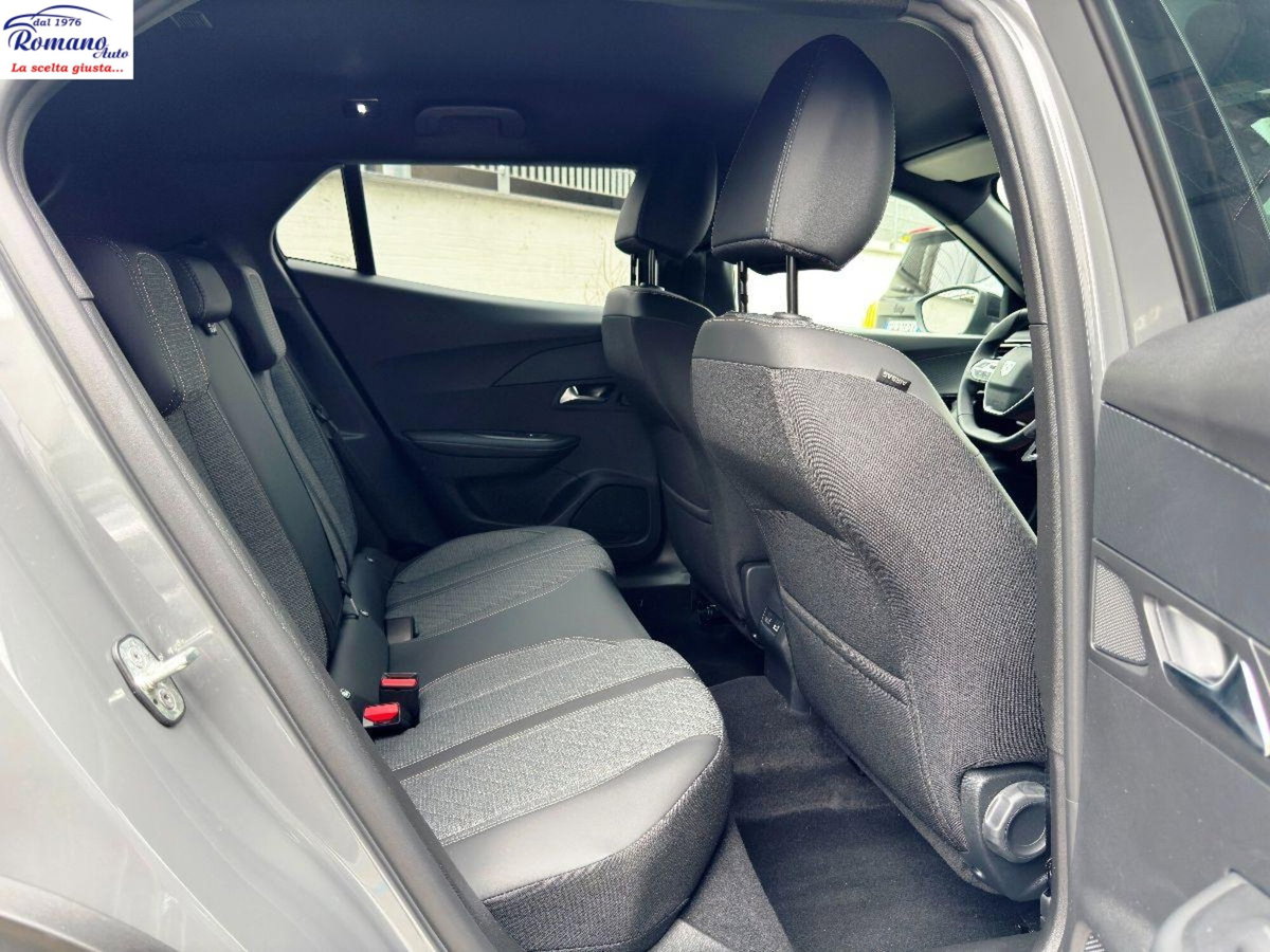Peugeot 2008 PureTech 100 S&S Allure (11)