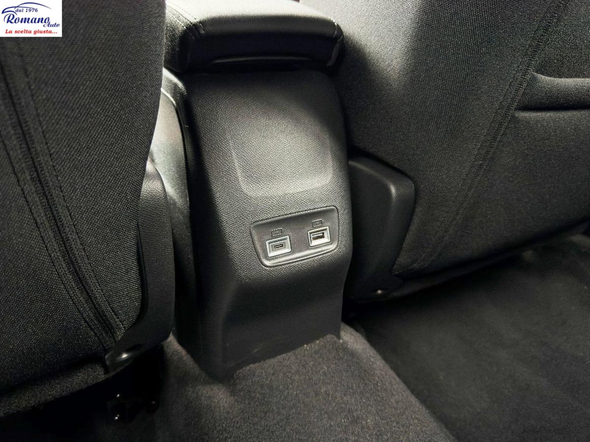 Peugeot 2008 PureTech 100 S&S Allure (12)