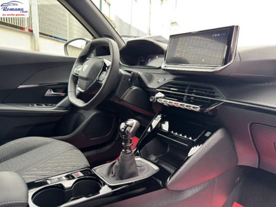 Peugeot 2008 PureTech 100 S&S Allure (7)