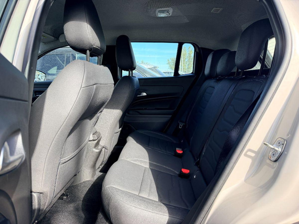 Jeep Avenger 1.2 turbo Altitude fwd 100cv (11)