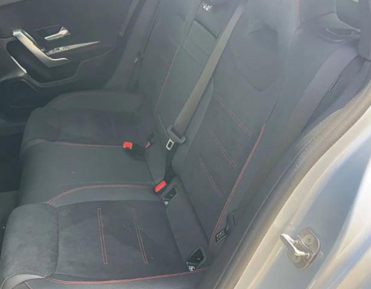 Mercedes-Benz Classe A 200 d Edition AMG Line auto (7)