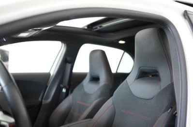 Mercedes-Benz Classe A 180 d Edition AMG Line auto (10)