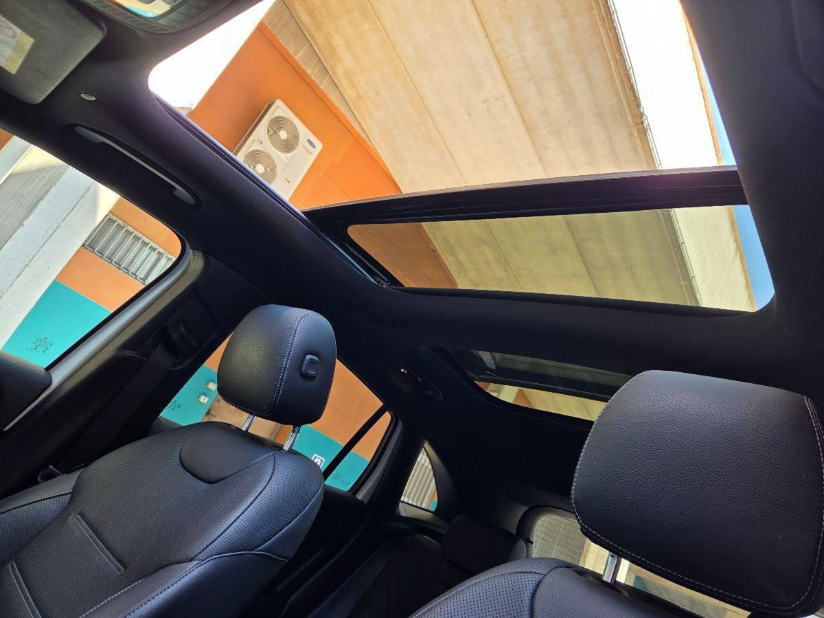 Mercedes-Benz GLA SUV 35 4Matic AMG (13)