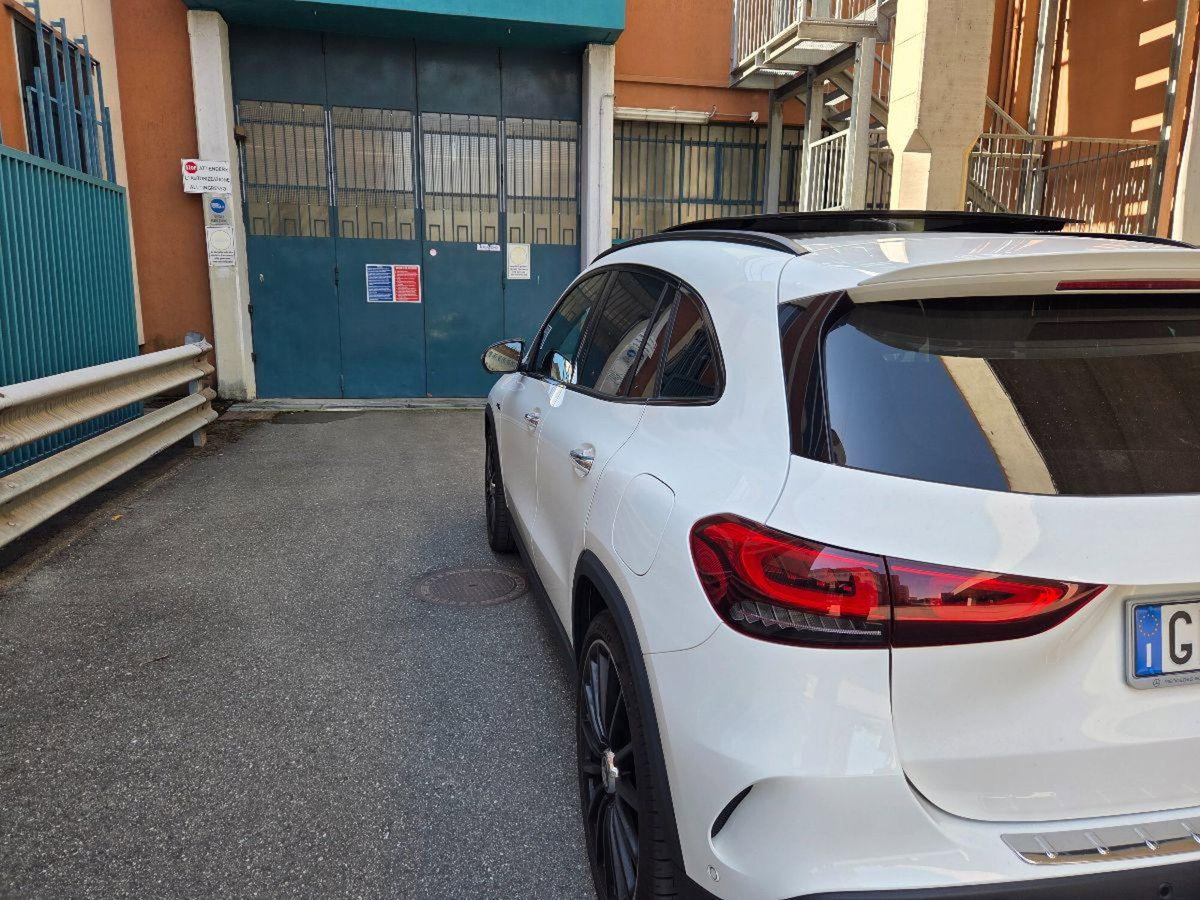 Mercedes-Benz GLA SUV 35 4Matic AMG (9)