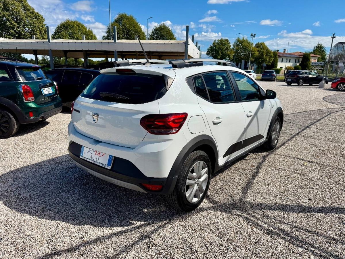 Dacia Sandero Stepway 1.0 TCe 100 CV ECO-G Comfort (4)