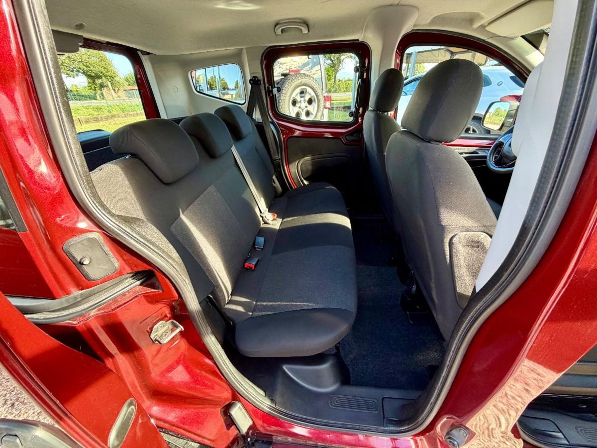 Fiat Qubo 1.4 8V 77 CV Lounge (11)