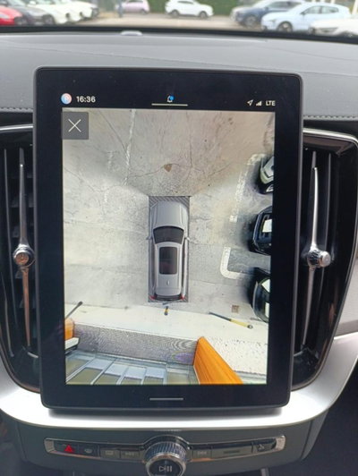 Volvo XC90 B5 (d) AWD Geartronic 7 posti Momentum (10)