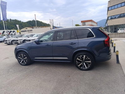 Volvo XC90 B5 (d) AWD Geartronic 7 posti Momentum (4)