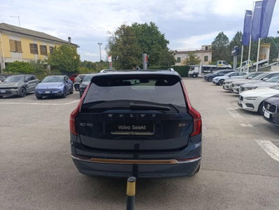 Volvo XC90 B5 (d) AWD Geartronic 7 posti Momentum (6)